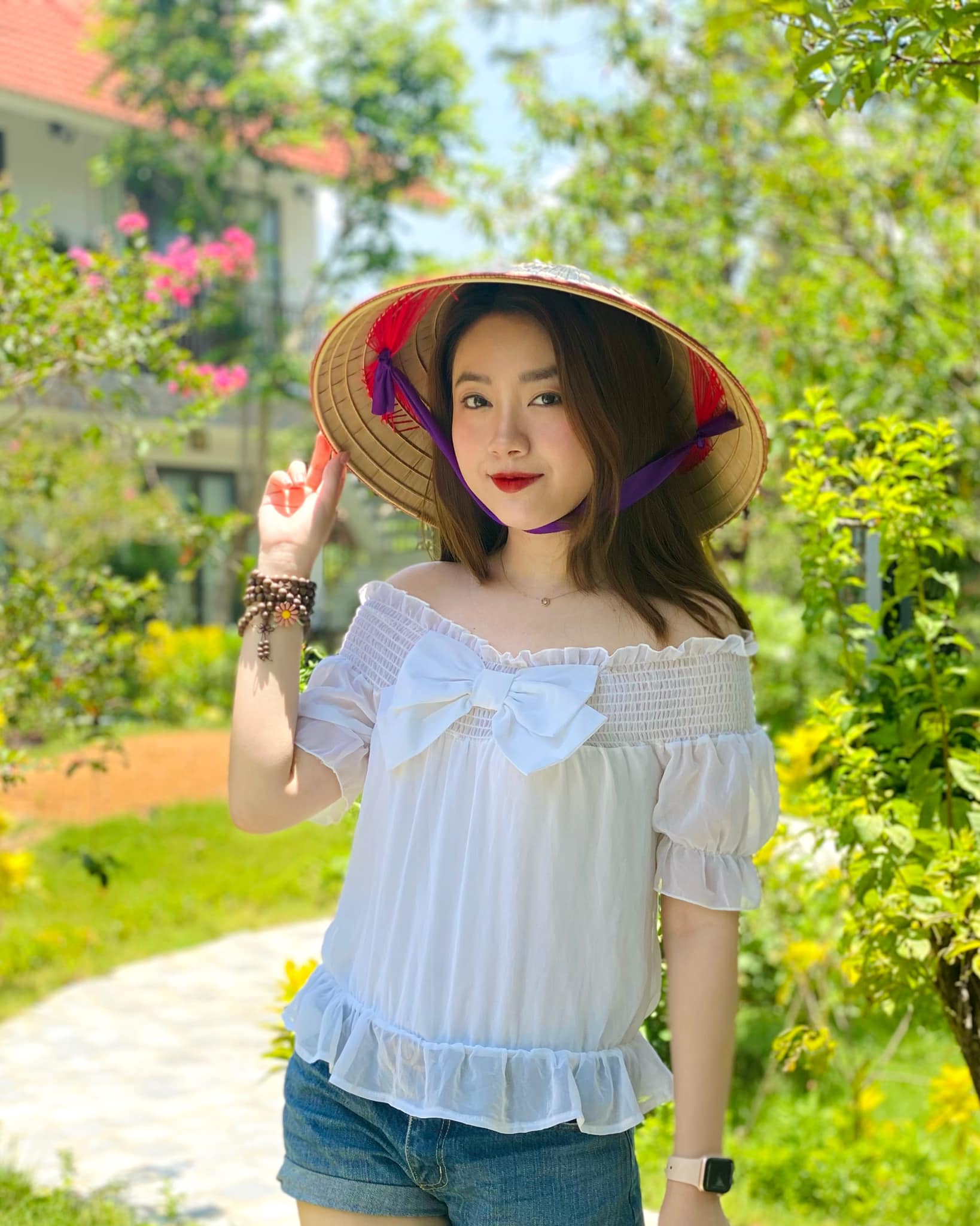 Nhan sắc hai cô con gái đỏng đảnh khó bảo trong Ngày mai bình yên - Ảnh 9. Nhan sắc hai cô con gái đỏng đảnh khó bảo trong Ngày mai bình yên - Ảnh 9.