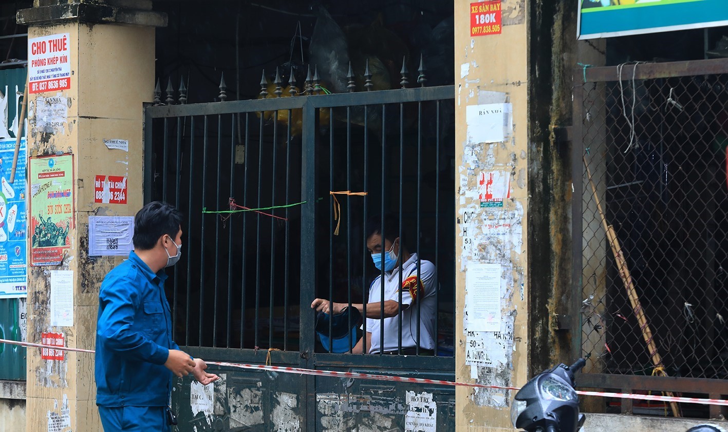 Hà Nội: Quận Thanh Xuân tạm dừng hoạt động chợ Nhân Chính - Ảnh 2. Hà Nội: Quận Thanh Xuân tạm dừng hoạt động chợ Nhân Chính - Ảnh 2.