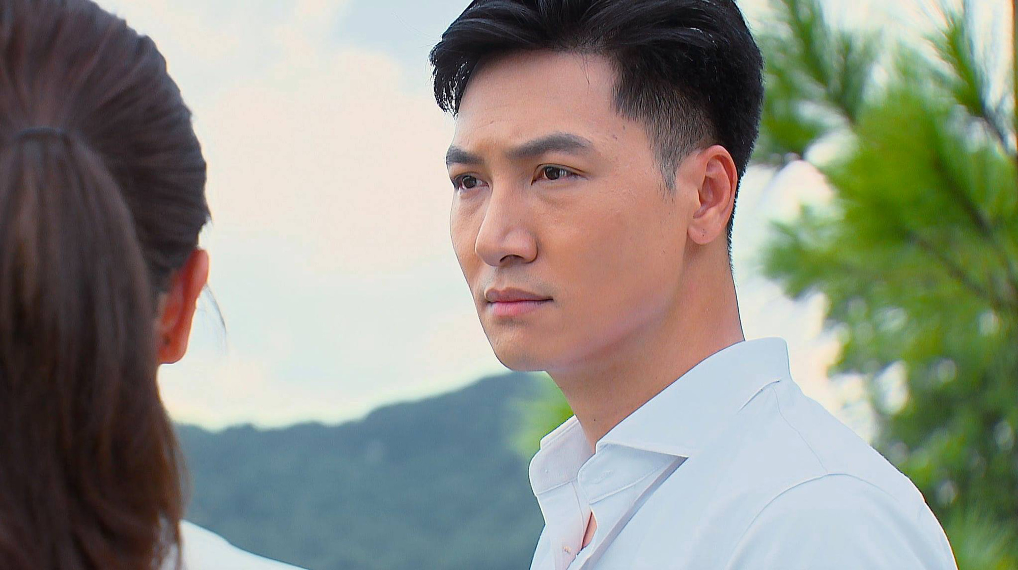 Hương vị tình thân phần 2 - Tập 23: Nam vỡ òa nhận bố đẻ, ông Sinh lại chối từ? - Ảnh 2. Hương vị tình thân phần 2 - Tập 23: Nam vỡ òa nhận bố đẻ, ông Sinh lại chối từ? - Ảnh 2.