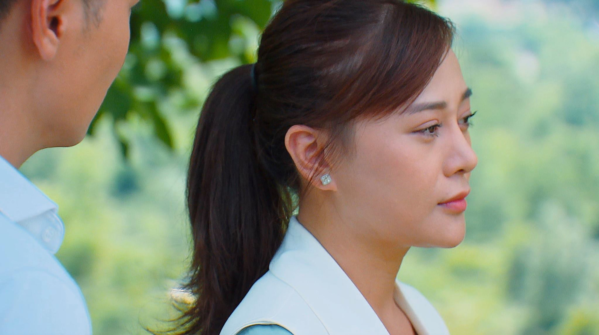 Hương vị tình thân phần 2 - Tập 23: Nam vỡ òa nhận bố đẻ, ông Sinh lại chối từ? - Ảnh 1. Hương vị tình thân phần 2 - Tập 23: Nam vỡ òa nhận bố đẻ, ông Sinh lại chối từ? - Ảnh 1.