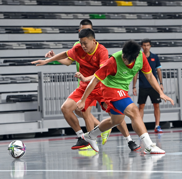 ĐT futsal Việt Nam tích cực chuẩn bị cho cuộc “thử lửa” với đội bóng số 1 thế giới - Ảnh 5.