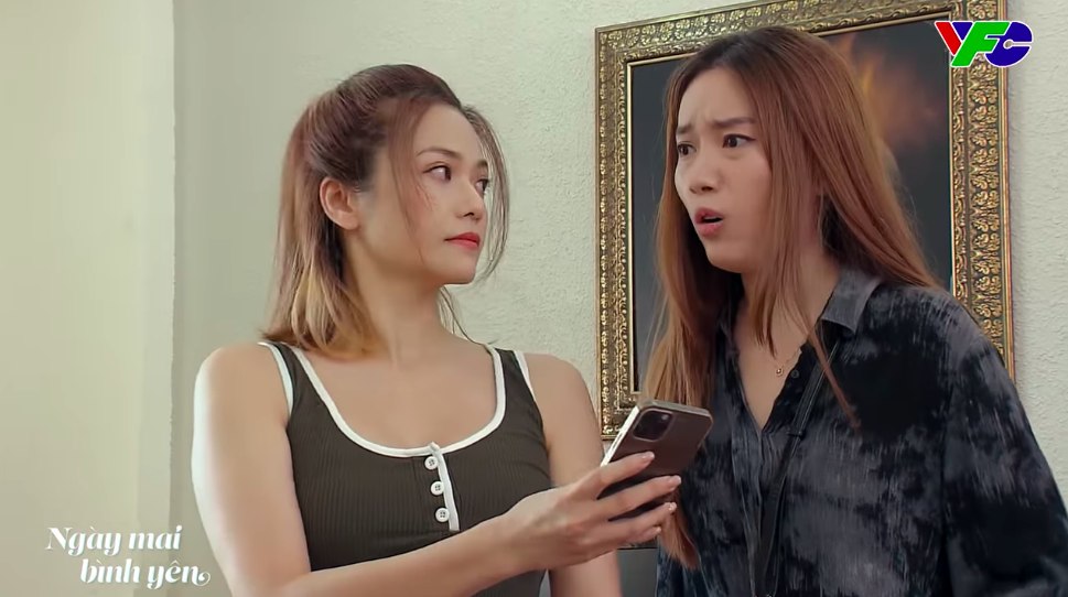 Ng&agrave;y mai b&igrave;nh y&ecirc;n - Tập 12: &Ocirc;ng Ph&aacute;t nặng lời x&uacute;c phạm d&igrave; Mai, b&agrave; Tr&uacute;c so s&aacute;nh ngay ch&uacute; Chiến cũng chẳng được t&iacute;ch sự g&igrave; - Ảnh 4.