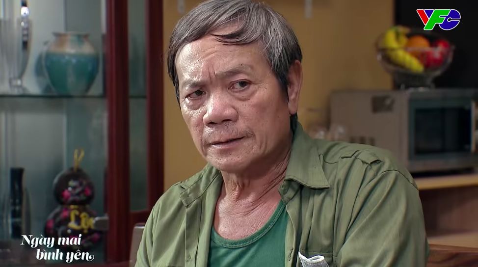 Ngày mai bình yên - Tập 12: Ông Phát sang tận nơi đón nhưng bố và em trai vẫn cố chấp không chịu về nhà - Ảnh 3. Ngày mai bình yên - Tập 12: Ông Phát sang tận nơi đón nhưng bố và em trai vẫn cố chấp không chịu về nhà - Ảnh 3.