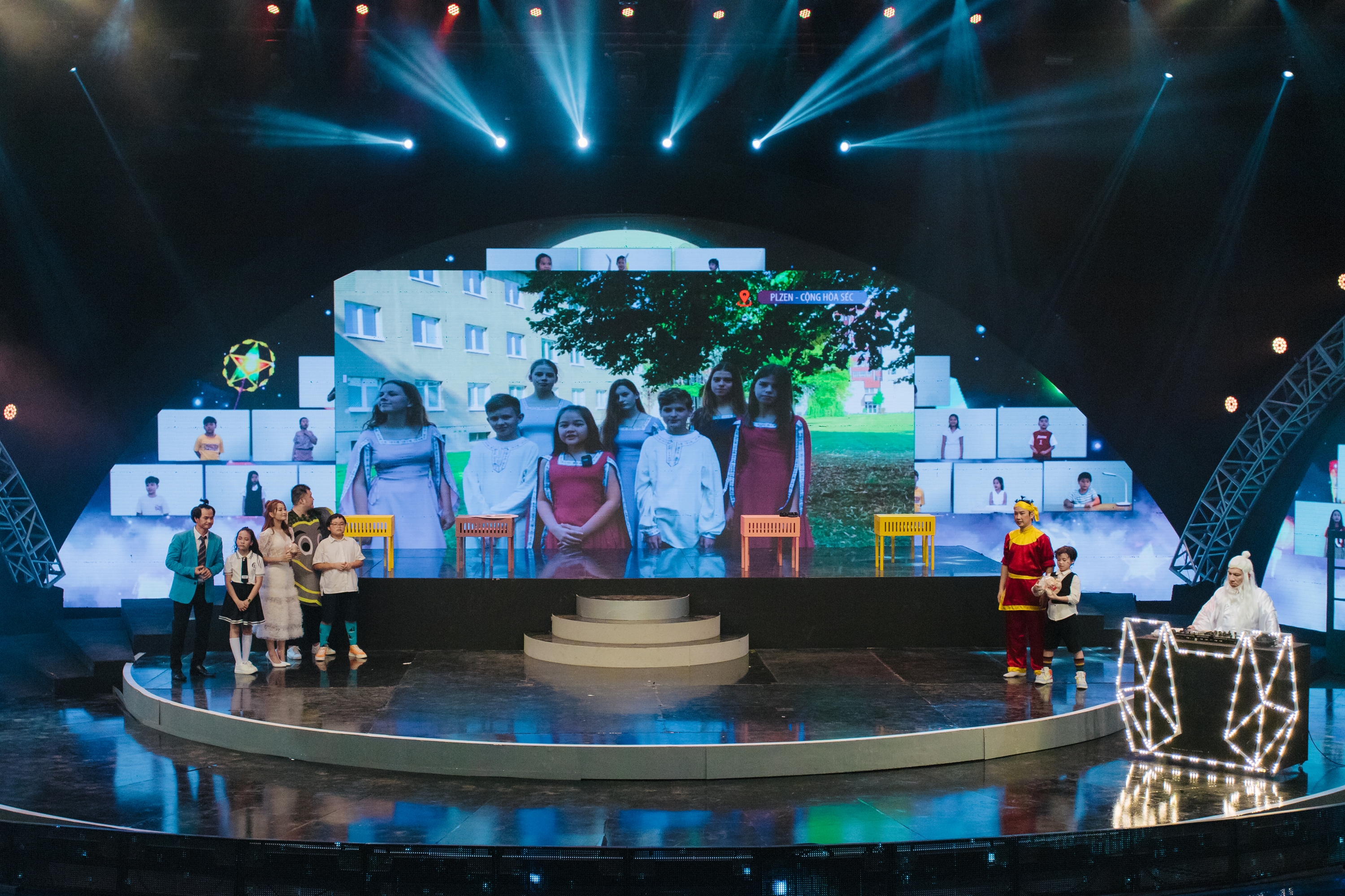 Chia sẻ để gần nhau hơn - Lớp học diệu kỳ: Đ&oacute;n Trung thu nhiệm m&agrave;u trong m&ugrave;a dịch - Ảnh 23.