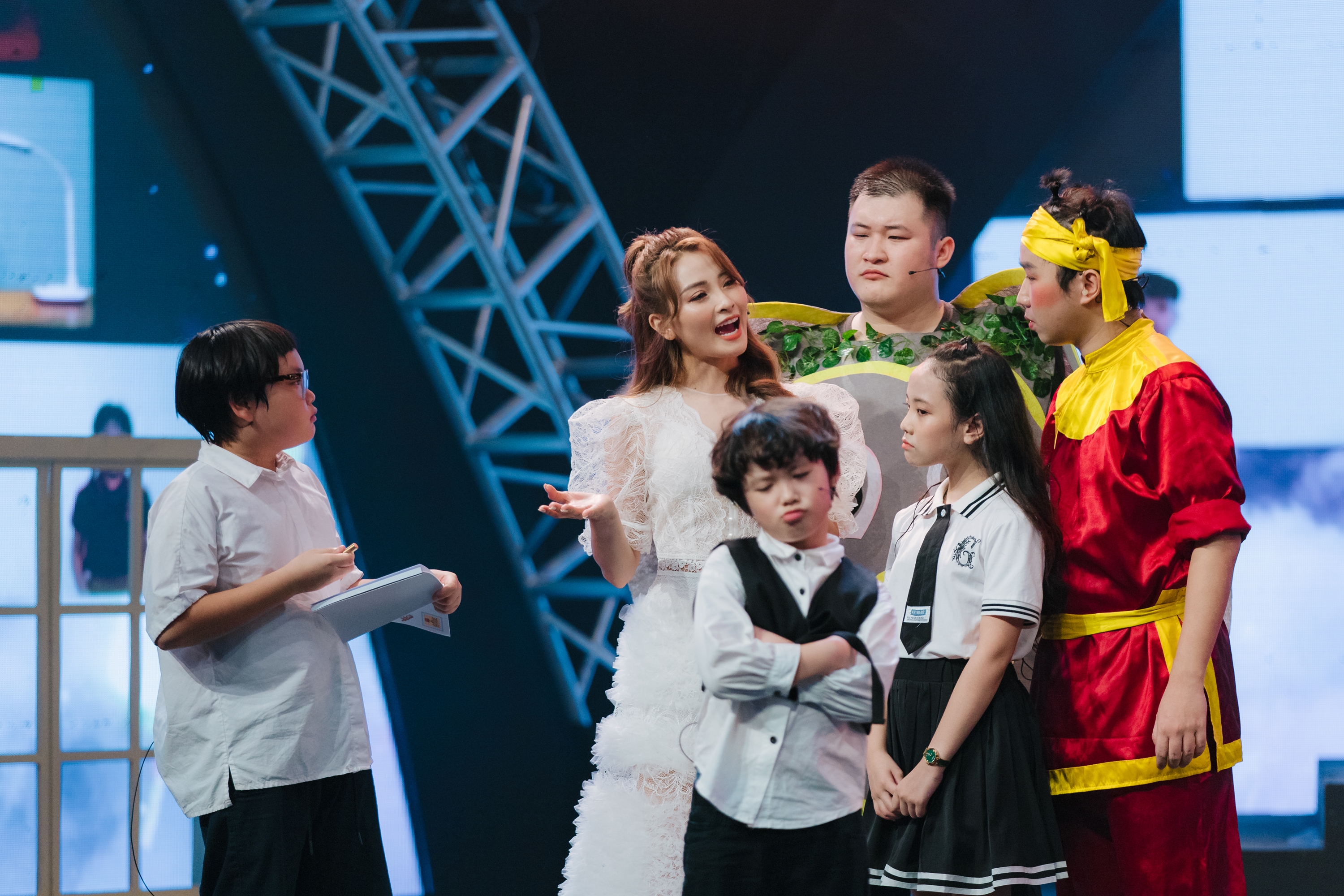 Chia sẻ để gần nhau hơn - Lớp học diệu kỳ: Đ&oacute;n Trung thu nhiệm m&agrave;u trong m&ugrave;a dịch - Ảnh 18.