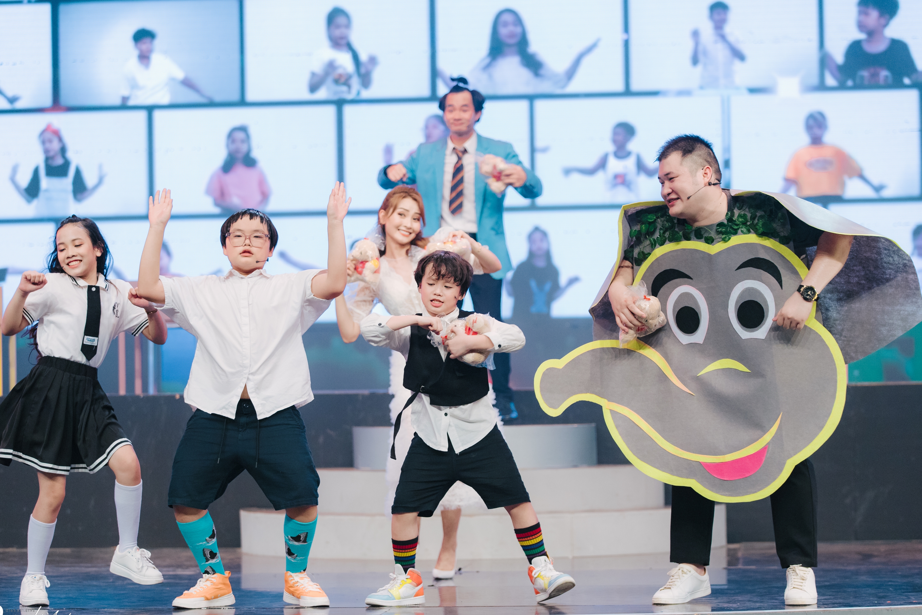 Chia sẻ để gần nhau hơn - Lớp học diệu kỳ: Đ&oacute;n Trung thu nhiệm m&agrave;u trong m&ugrave;a dịch - Ảnh 14.