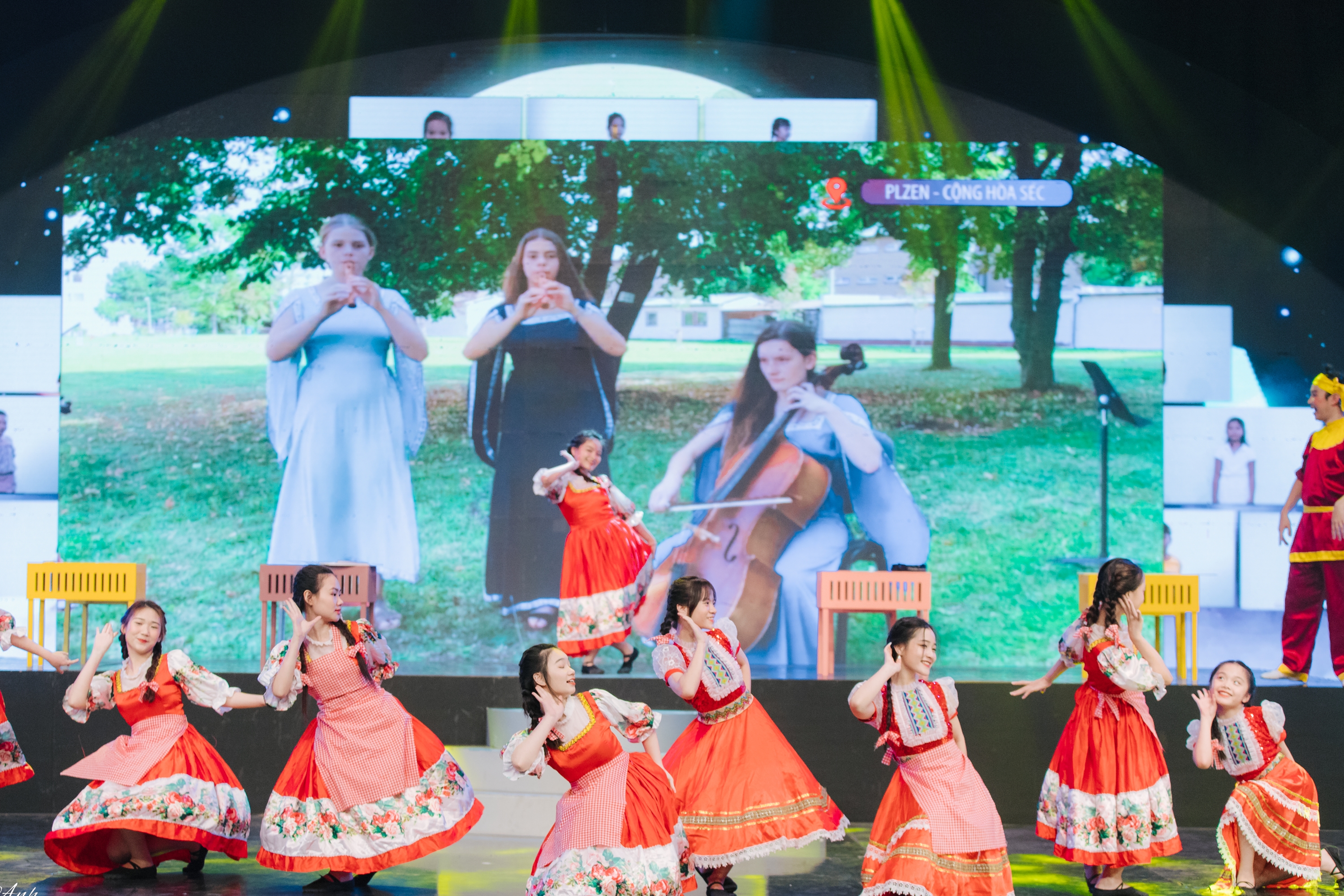 Chia sẻ để gần nhau hơn - Lớp học diệu kỳ: Đ&oacute;n Trung thu nhiệm m&agrave;u trong m&ugrave;a dịch - Ảnh 12.