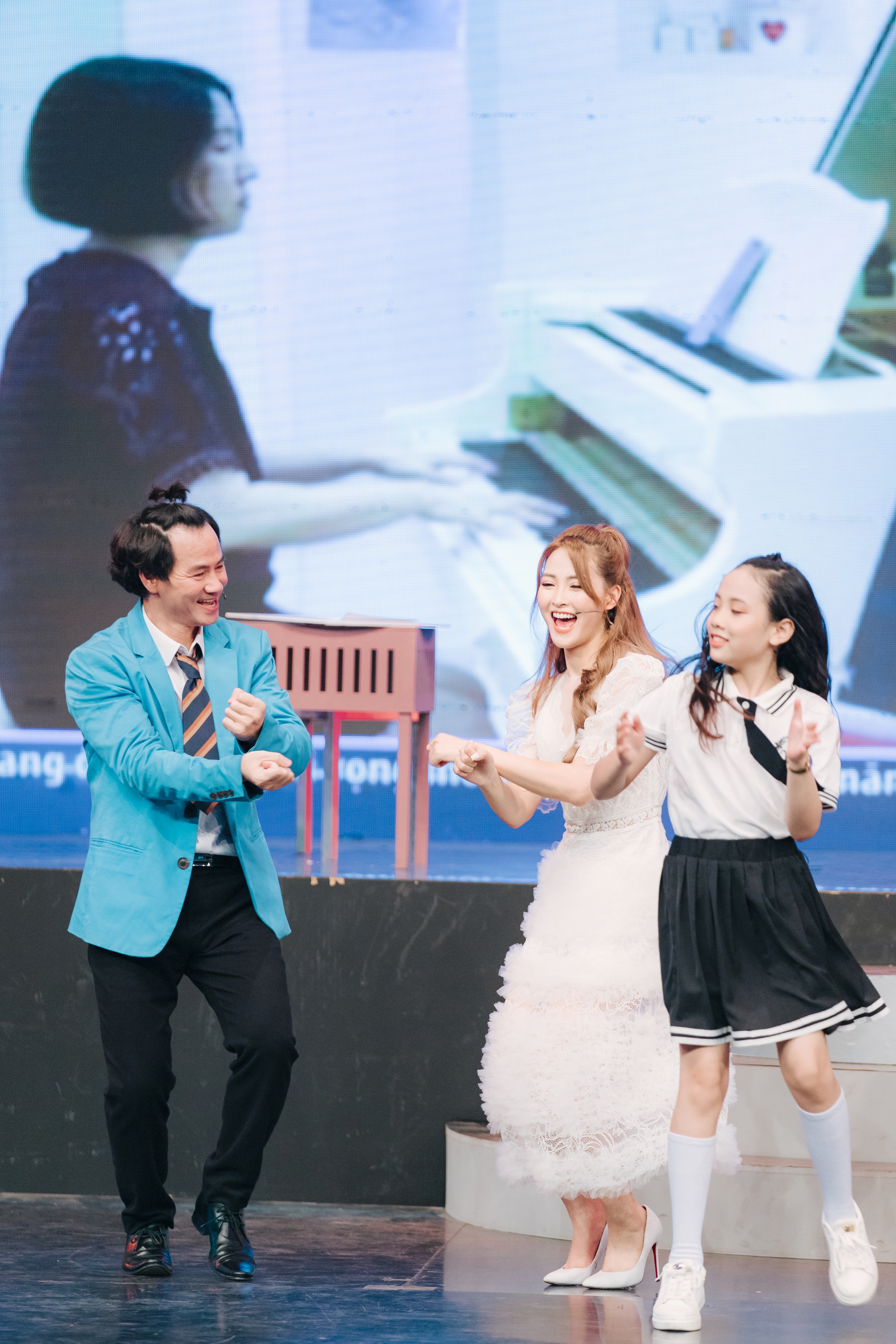 Chia sẻ để gần nhau hơn - Lớp học diệu kỳ: Đ&oacute;n Trung thu nhiệm m&agrave;u trong m&ugrave;a dịch - Ảnh 9.