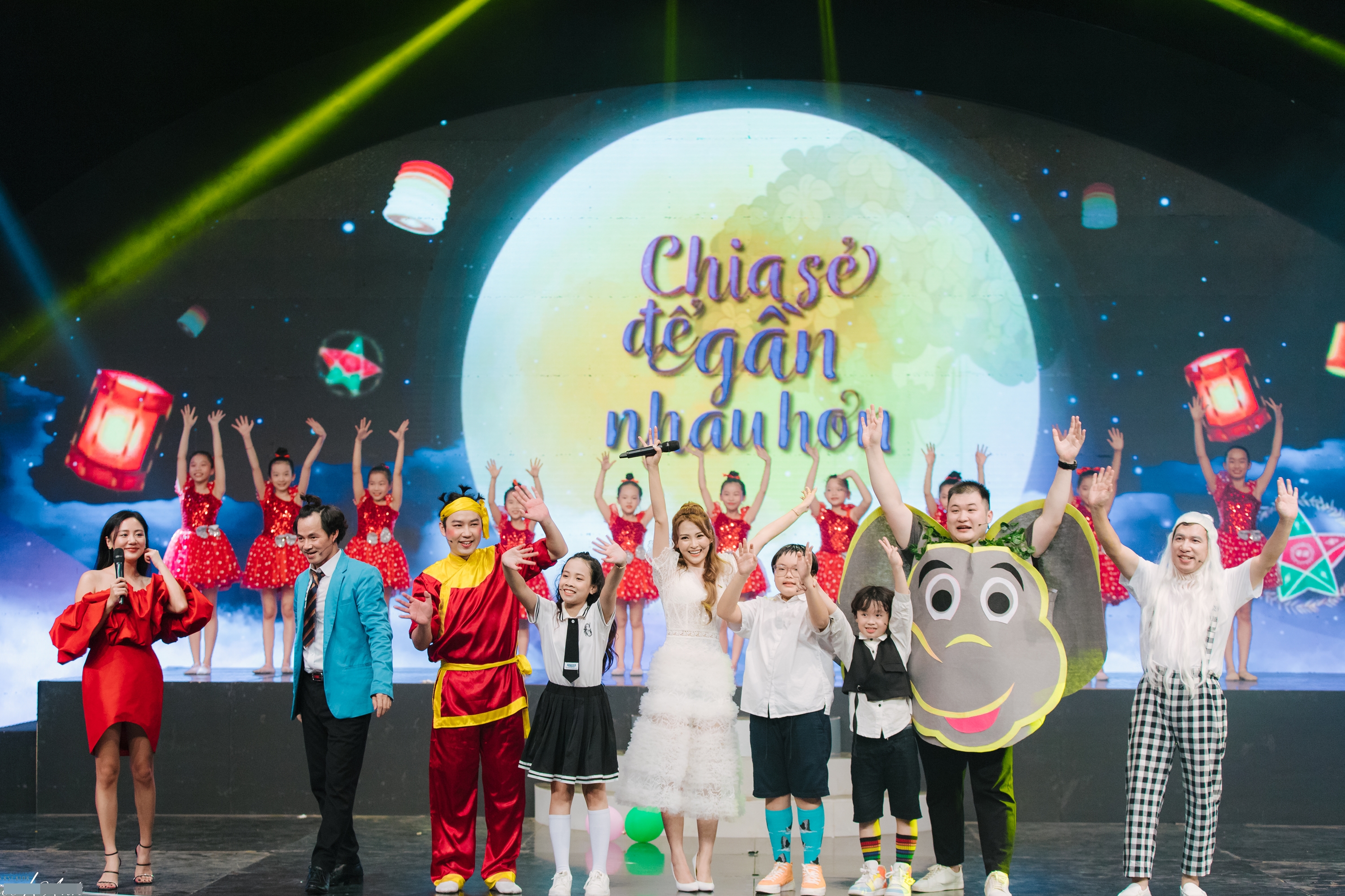 Chia sẻ để gần nhau hơn - Lớp học diệu kỳ: Đ&oacute;n Trung thu nhiệm m&agrave;u trong m&ugrave;a dịch - Ảnh 3.