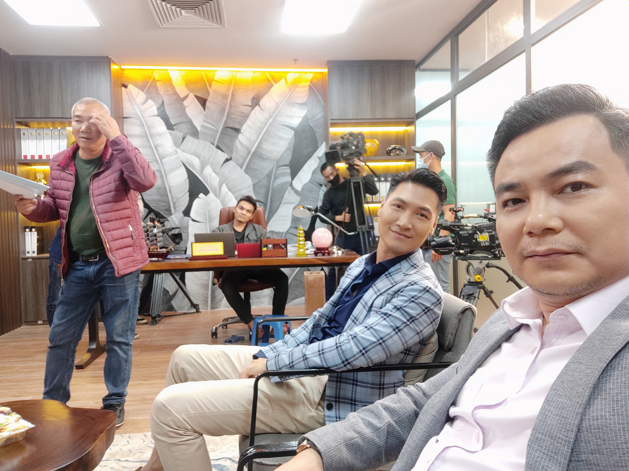 Hương vị t&igrave;nh th&acirc;n: &Ocirc;ng Khang bất ngờ uốn &eacute;o, điệu đ&agrave; th&agrave;nh c&acirc;y h&agrave;i - Ảnh 9.