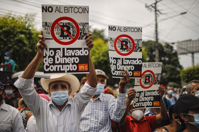 Tranh cãi xung quanh việc hợp pháp hóa Bitcoin tại El Salvador - Ảnh 9.