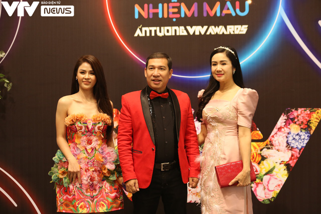 VTV Awards 2021: Dàn diễn viên, MC hot đổ bộ thảm đỏ - Ảnh 1. VTV Awards 2021: Dàn diễn viên, MC hot đổ bộ thảm đỏ - Ảnh 1.