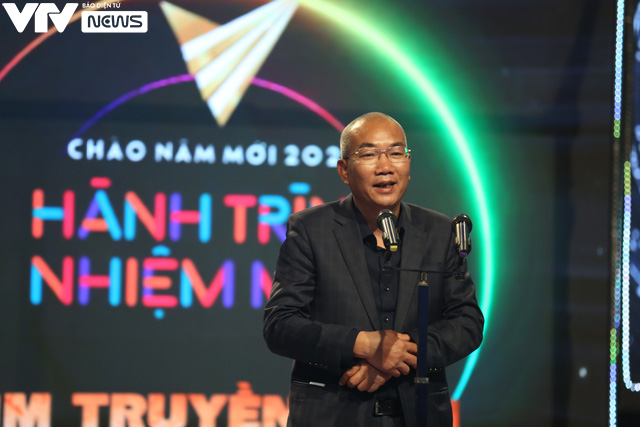 Hương vị tình thân thắng giải Phim truyền hình ấn tượng tại VTV Awards 2021 - Ảnh 2.