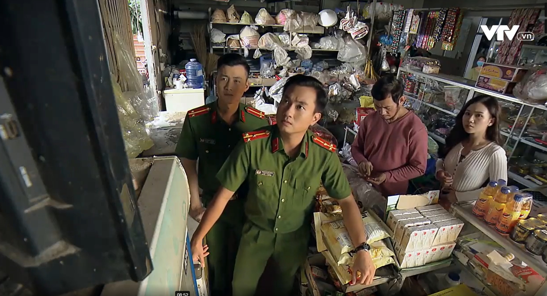 Phố trong l&agrave;ng - Tập 40: Mến g&agrave;o kh&oacute;c gọi con g&aacute;i trong v&ocirc; vọng khiến kh&aacute;n giả x&uacute;c động - Ảnh 7.