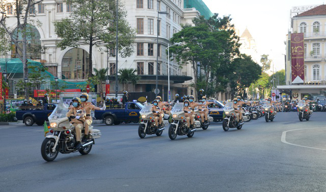 TP Hồ Chí Minh mở đợt cao điểm an toàn giao thông,  đảm bảo an ninh trật tự dịp Tết Nguyên đán - Ảnh 1.