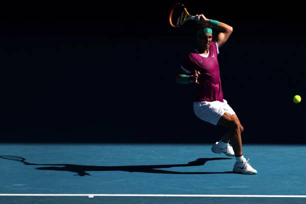 Thắng nghẹt thở Shapovalov, Nadal vào bán kết Australia mở rộng - Ảnh 1.