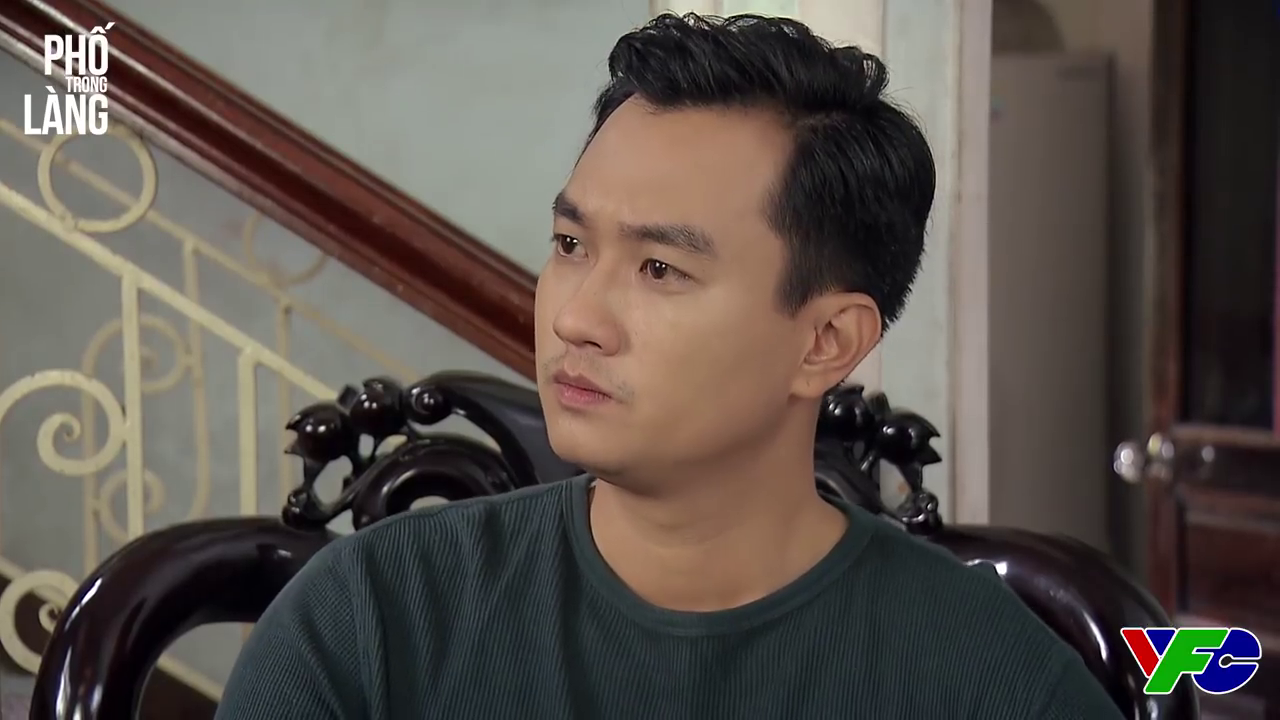 Phố trong làng - Tập 45: Vì sao bà cháu Hiếu vẫn chưa tin Nam? - Ảnh 4. Phố trong làng - Tập 45: Vì sao bà cháu Hiếu vẫn chưa tin Nam? - Ảnh 4.