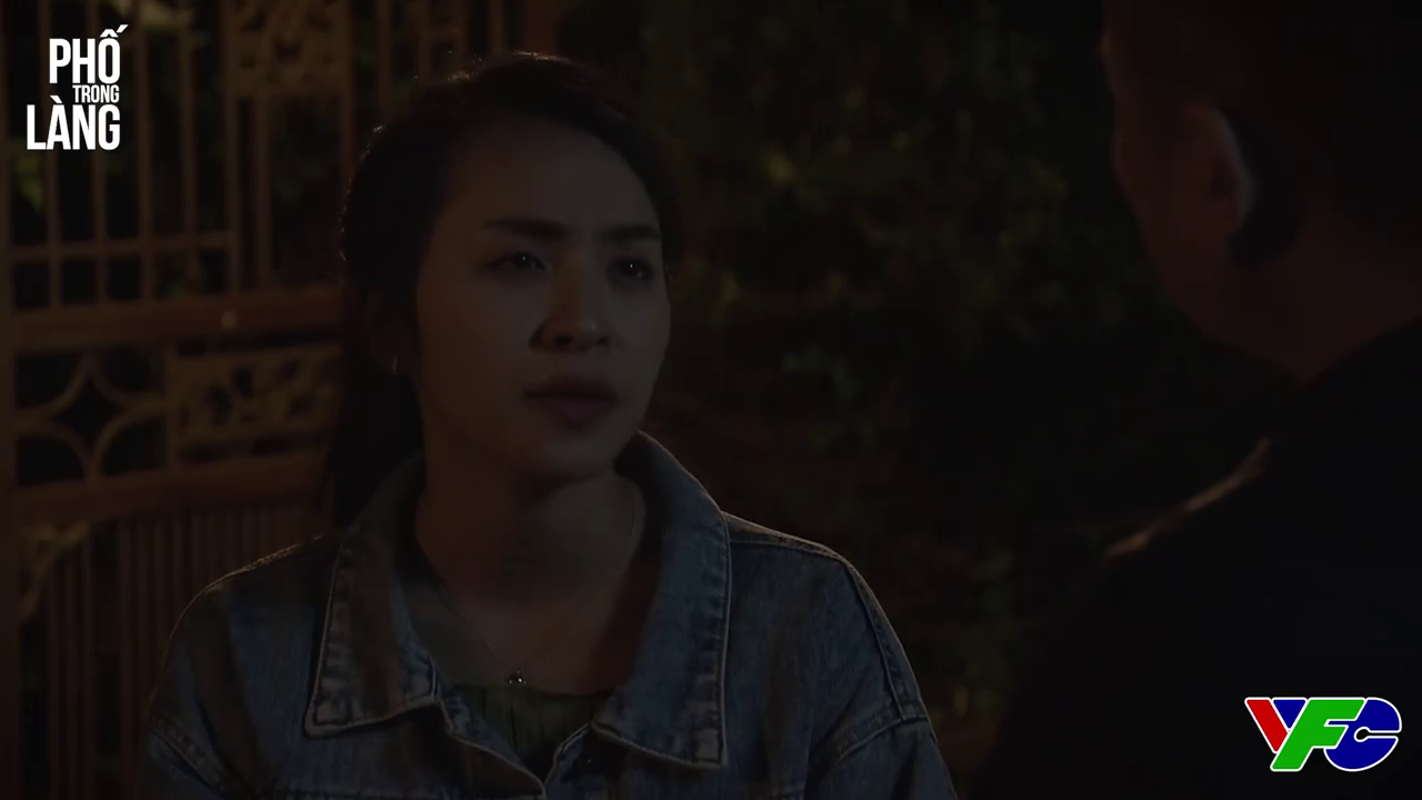 Phố trong làng - Tập 45: Vì sao bà cháu Hiếu vẫn chưa tin Nam? - Ảnh 6. Phố trong làng - Tập 45: Vì sao bà cháu Hiếu vẫn chưa tin Nam? - Ảnh 6.