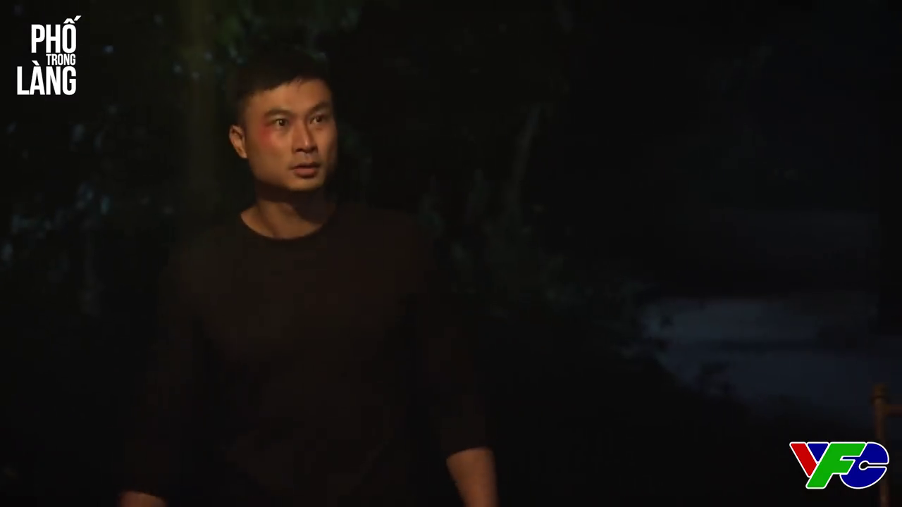 Phố trong làng - Tập 45: Vì sao bà cháu Hiếu vẫn chưa tin Nam? - Ảnh 7. Phố trong làng - Tập 45: Vì sao bà cháu Hiếu vẫn chưa tin Nam? - Ảnh 7.