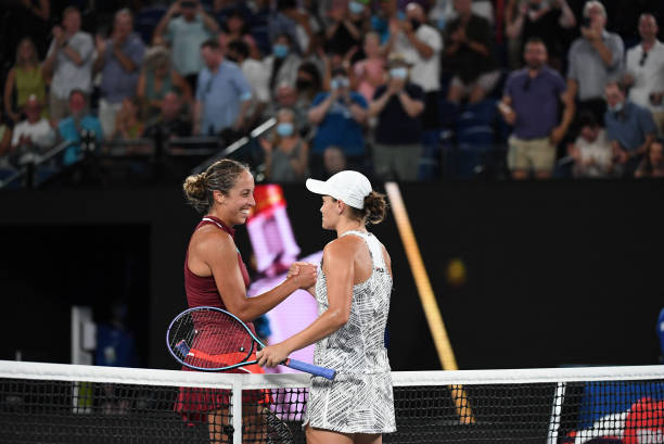 Ashleigh Barty và Danielle Collins giành quyền vào chung kết đơn nữ Australia mở rộng - Ảnh 1.