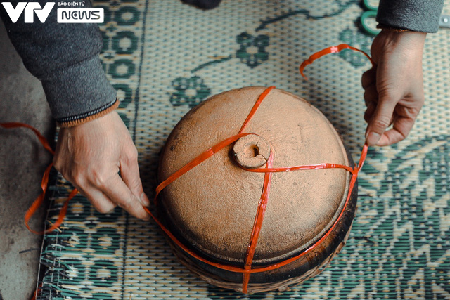 C&aacute; kho ni&ecirc;u đất l&agrave;ng Vũ Đại &ldquo;rực lửa&rdquo; th&acirc;u đ&ecirc;m đ&oacute;n Tết Nguy&ecirc;n đ&aacute;n - Ảnh 18.