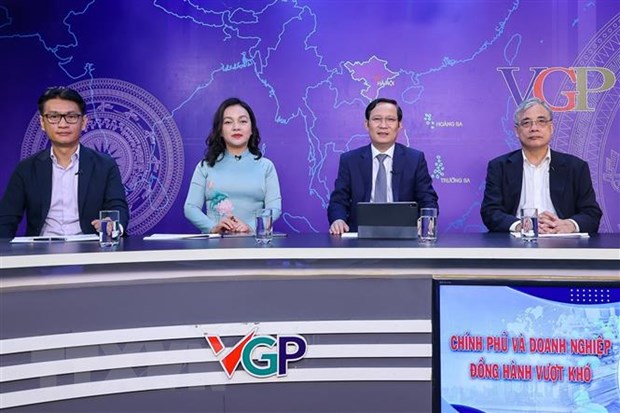 Ch&iacute;nh phủ v&agrave; doanh nghiệp đồng h&agrave;nh vượt kh&oacute; - Ảnh 1.