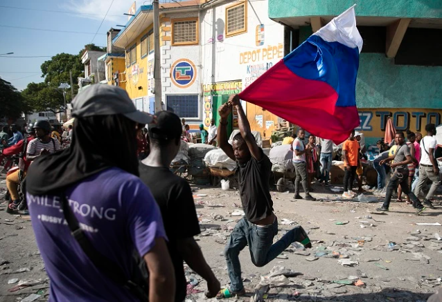 Nhật Bản tạm thời đóng cửa Đại sứ quán tại Haiti khi tình hình an ninh trở nên tồi tệ - Ảnh 1.