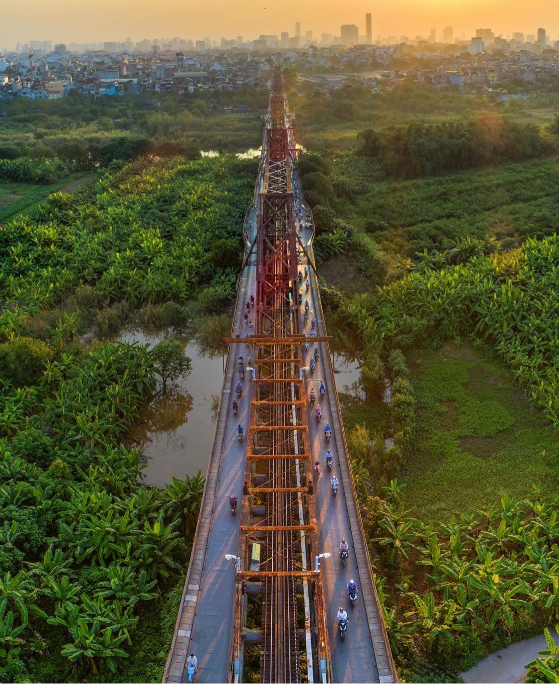 Sông Hồng và những đứa trẻ trong thành phố - Ảnh 1.