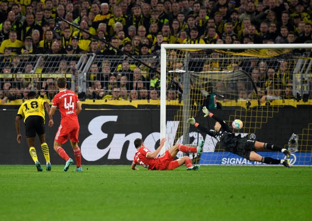 Vòng 9 giải VĐQG Đức: Bayern Munich và Dortmund chia điểm kịch tính - Ảnh 3.