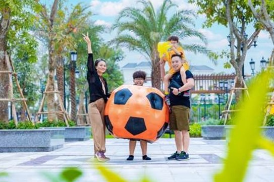 Vừa bàn giao nhà, Vinhomes Ocean Park 2 - The Empire đã rộn ràng lễ hội - Ảnh 10.