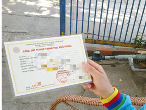 H&agrave; Nội: Thu hồi 9 bằng tốt nghiệp THPT - Ảnh 1.