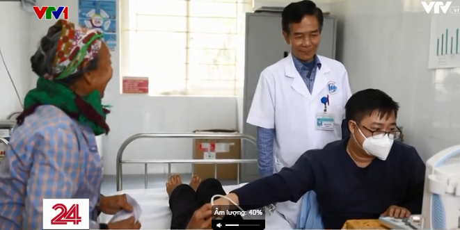 Áo blouse trắng vì sức khỏe cộng đồng vùng cao - Ảnh 1. Áo blouse trắng vì sức khỏe cộng đồng vùng cao - Ảnh 1.