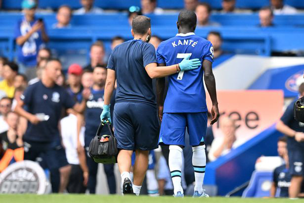 Chelsea lại đón tin dữ về chấn thương của Kante   - Ảnh 1.