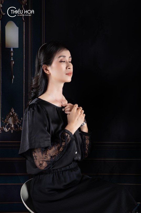 Thiều Hoa - Thương hiệu thời trang cho phụ nữ và vì phụ nữ - Ảnh 2. Thiều Hoa - Thương hiệu thời trang cho phụ nữ và vì phụ nữ - Ảnh 2.