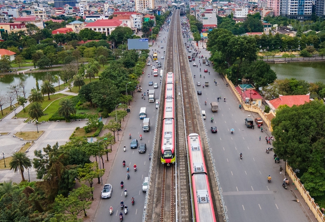 Ngày đầu chạy thử Metro Nhổn - ga Hà Nội tính khả dụng đạt 100% - Ảnh 1.