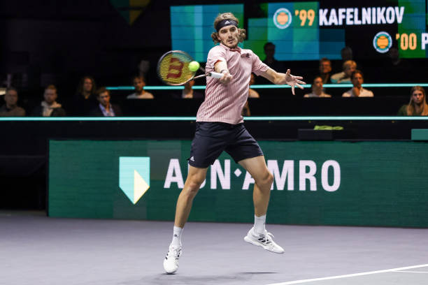 Bán kết Rotterdam mở rộng | Tsitsipas thắng ấn tượng, ĐKVĐ Andrey Rublev bị loại - Ảnh 1.