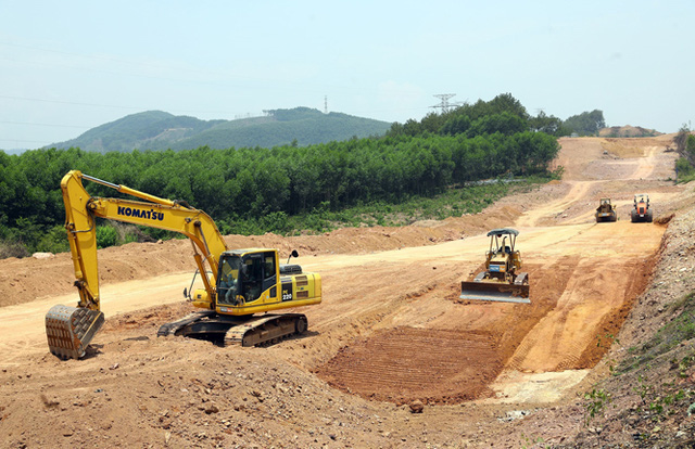 Yếu tố nào để hoàn thành thêm 2.000 km đường cao tốc đến năm 2025? - Ảnh 1.