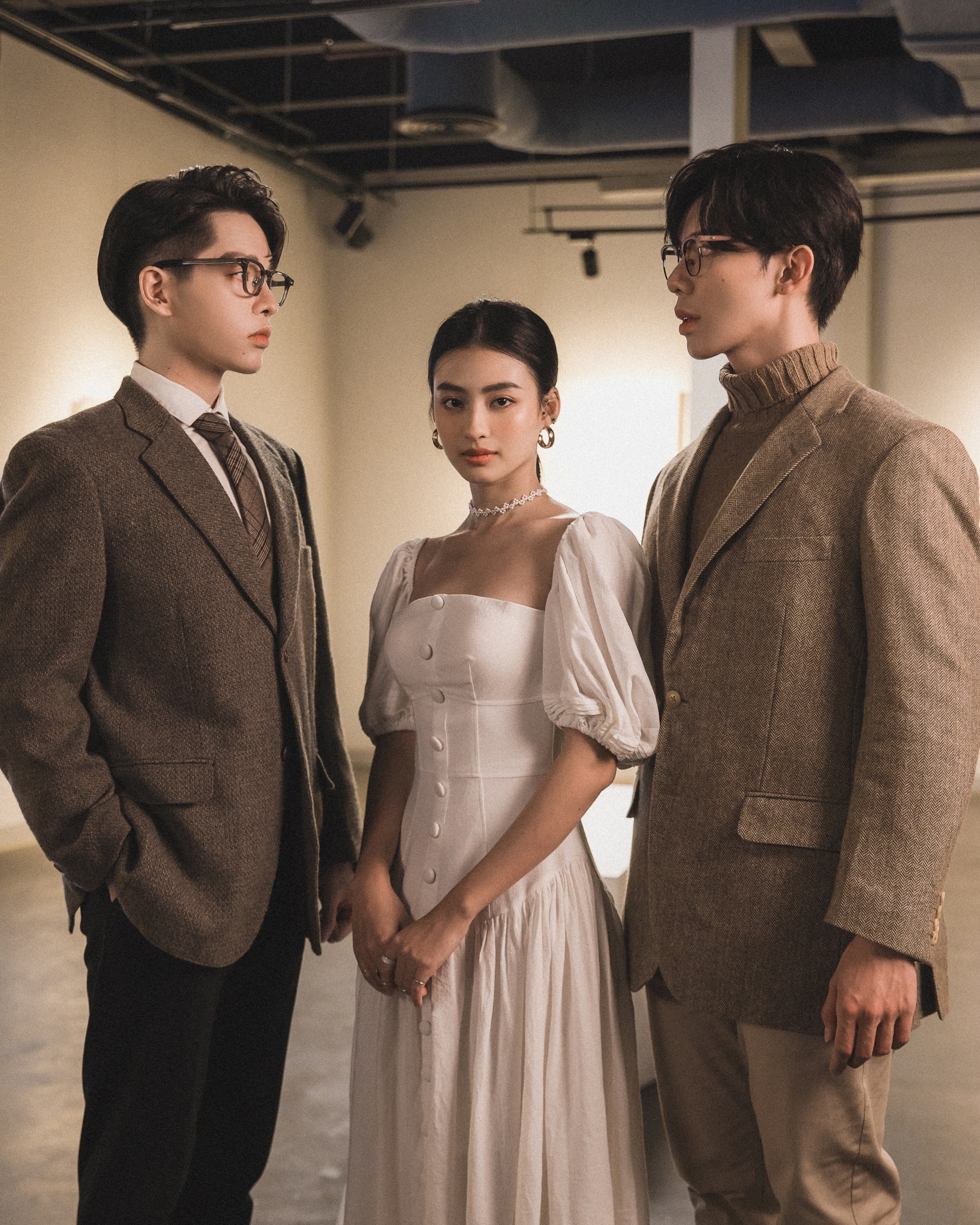 MV mới của Erik hấp dẫn với chuyện t&igrave;nh đẫm nước mắt - Ảnh 1.