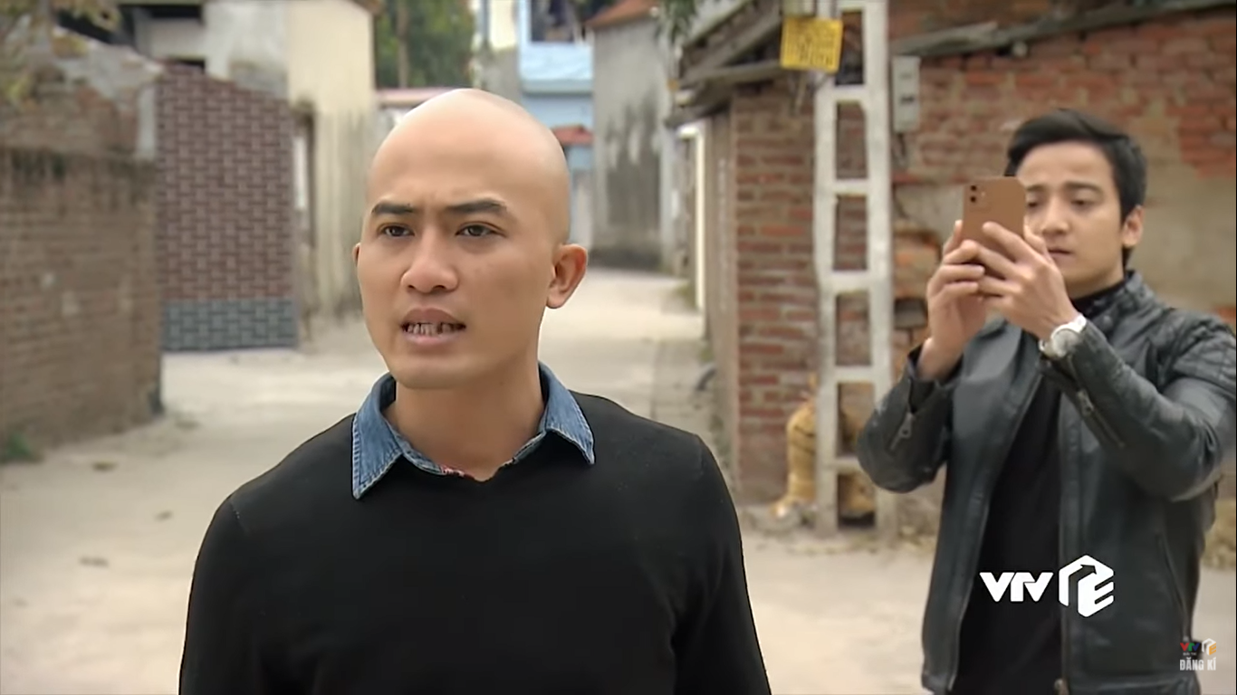 Phố trong làng - Tập 57: Hoàng đã tìm được cô gái định mệnh - Ảnh 7. Phố trong làng - Tập 57: Hoàng đã tìm được cô gái định mệnh - Ảnh 7.