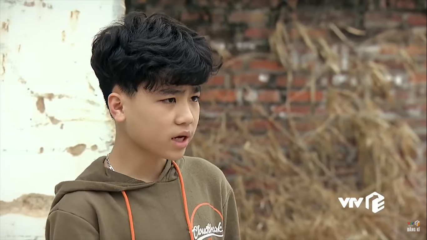 Phố trong làng - Tập 57: Hoàng đã tìm được cô gái định mệnh - Ảnh 4. Phố trong làng - Tập 57: Hoàng đã tìm được cô gái định mệnh - Ảnh 4.