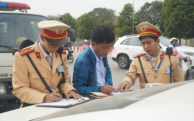 Người vi phạm giao thông tại Hà Nội nộp phạt trực tuyến từ ngày 1/3 - Ảnh 1.