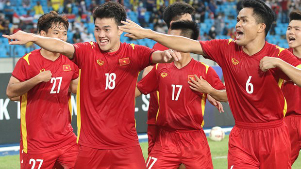 U23 Việt Nam nhận mưa tiền thưởng sau chức vô địch quả cảm - Ảnh 2.