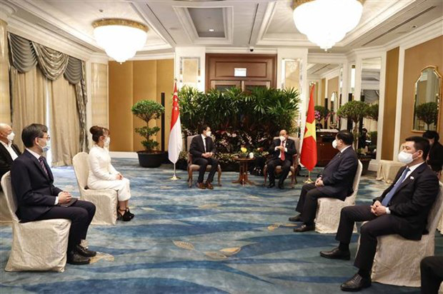 President Nguyen Xuan Phuc receives the General Director of Changi Airport Group (Photo: VNA)