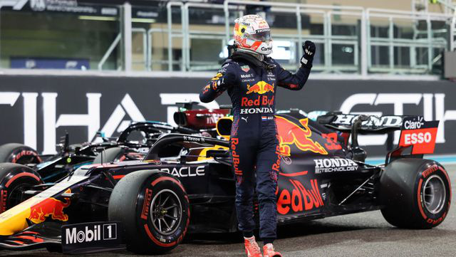 Max Verstappen & hành trình đáng nhớ tới chức VĐTG đầu tiên - Ảnh 3.