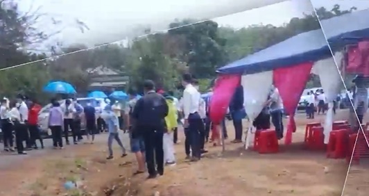 Tranh giành, chen lấn mua bán đất nền: Nhu cầu thật hay chiêu trò bán hàng? - Ảnh 1. Tranh giành, chen lấn mua bán đất nền: Nhu cầu thật hay chiêu trò bán hàng? - Ảnh 1.