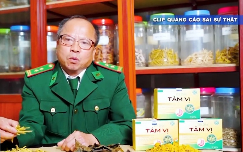 Mạo danh b&aacute;c sĩ qu&acirc;n y lừa người bệnh mua thực phẩm chức năng - Ảnh 2.