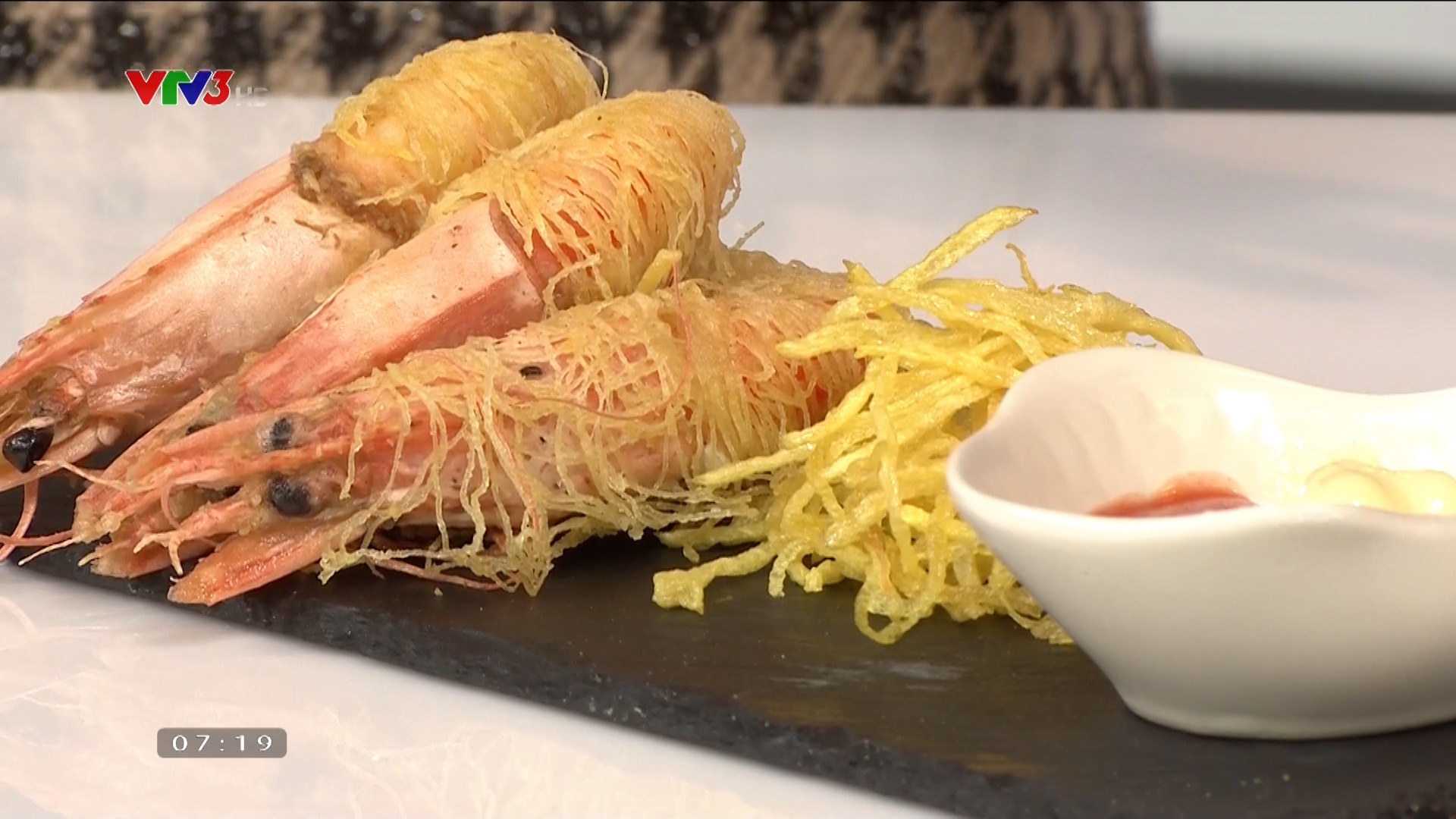 Cách làm món tôm chiên hoàng bào cả nhà đều mê - Ảnh 3. Cách làm món tôm chiên hoàng bào cả nhà đều mê - Ảnh 3.