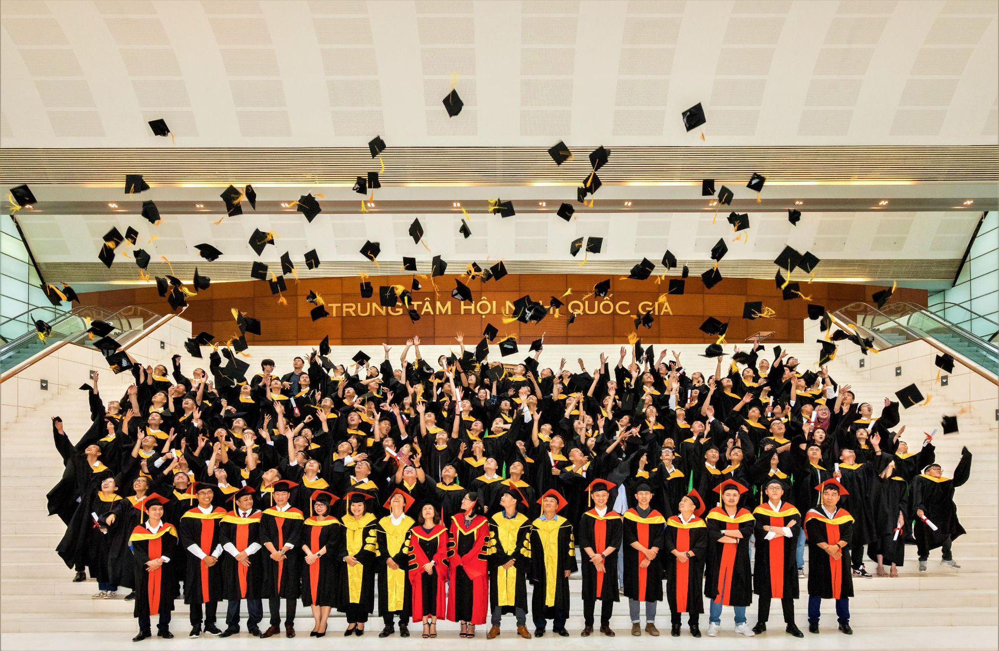 FPT Aptech tuyển sinh 1000 chỉ tiêu chuyên ngành Lập trình viên quốc tế - Ảnh 3. FPT Aptech tuyển sinh 1000 chỉ tiêu chuyên ngành Lập trình viên quốc tế - Ảnh 3.