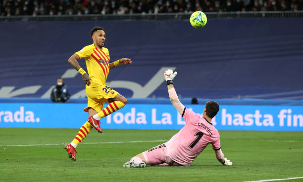 El Clasico | Aubameyang chói sáng, Barcelona thắng đậm tại Bernabeu - Ảnh 2.