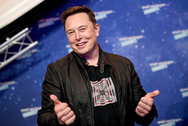 Elon Musk có thể ​​trở thành tỷ phú nghìn tỷ USD đầu tiên vào năm 2024 - Ảnh 1.